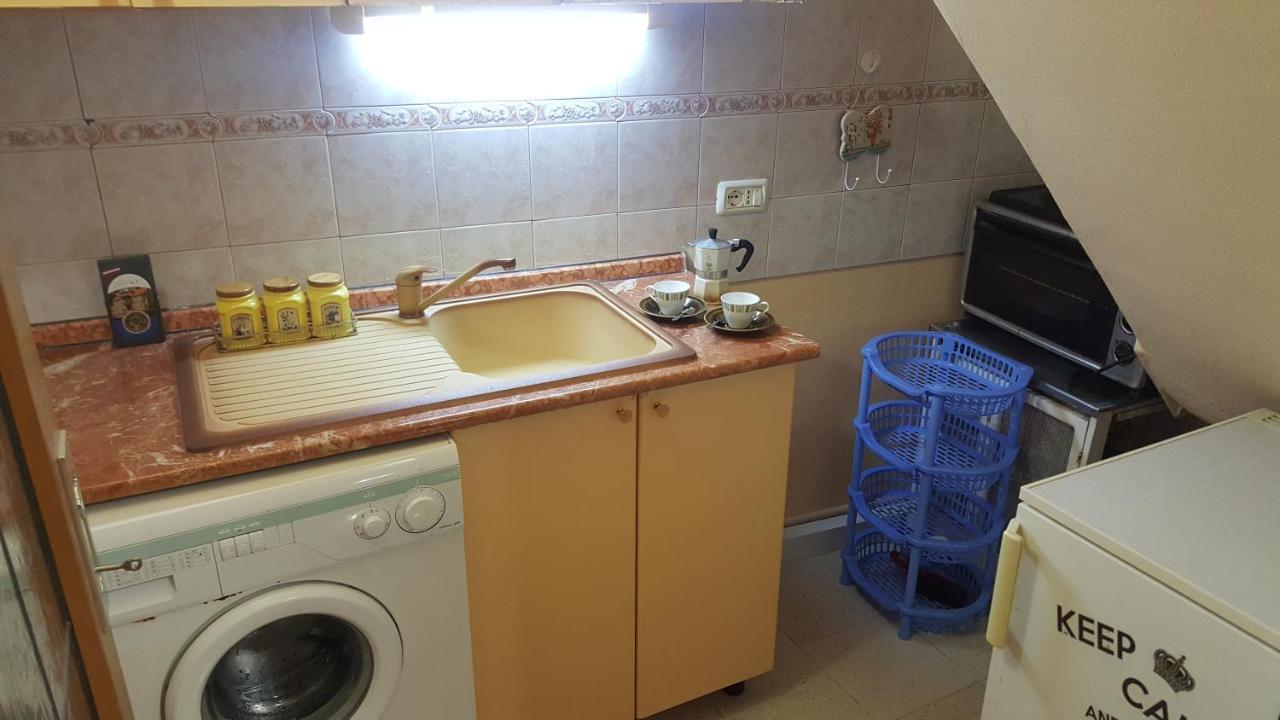 The Blacksmith'S Guesthouse Shkoder Bagian luar foto